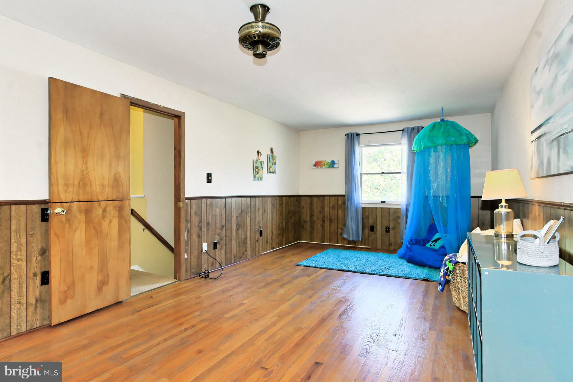4123 Lees Corner Road Chantilly, VA 20151 - Photo 30 of 47 a view of entryway with wooden floor