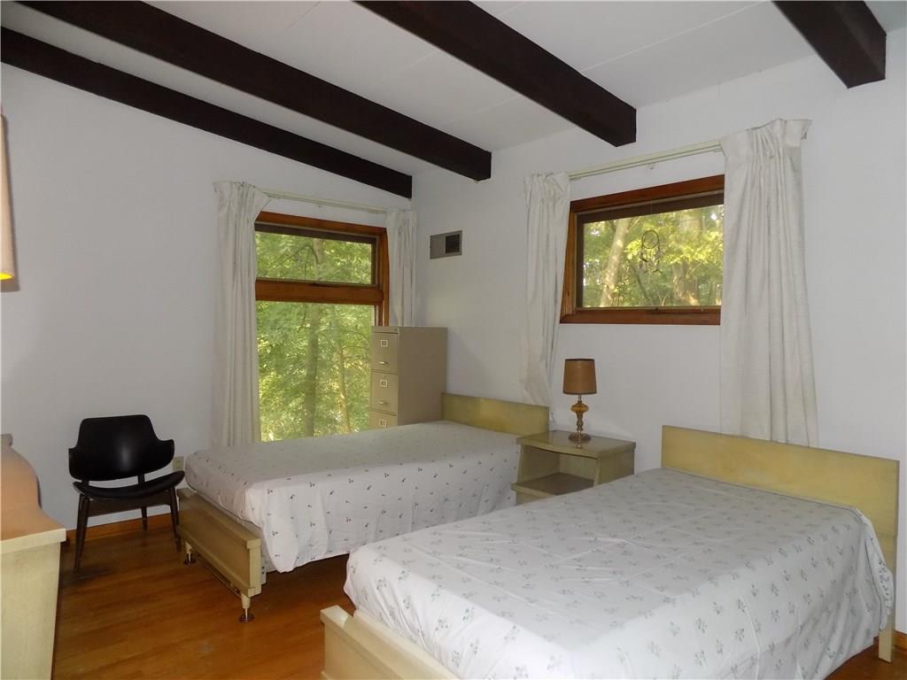 250 Byron Road Pittsburgh, PA 15237 - Photo 12 of 20 Master Bedroom