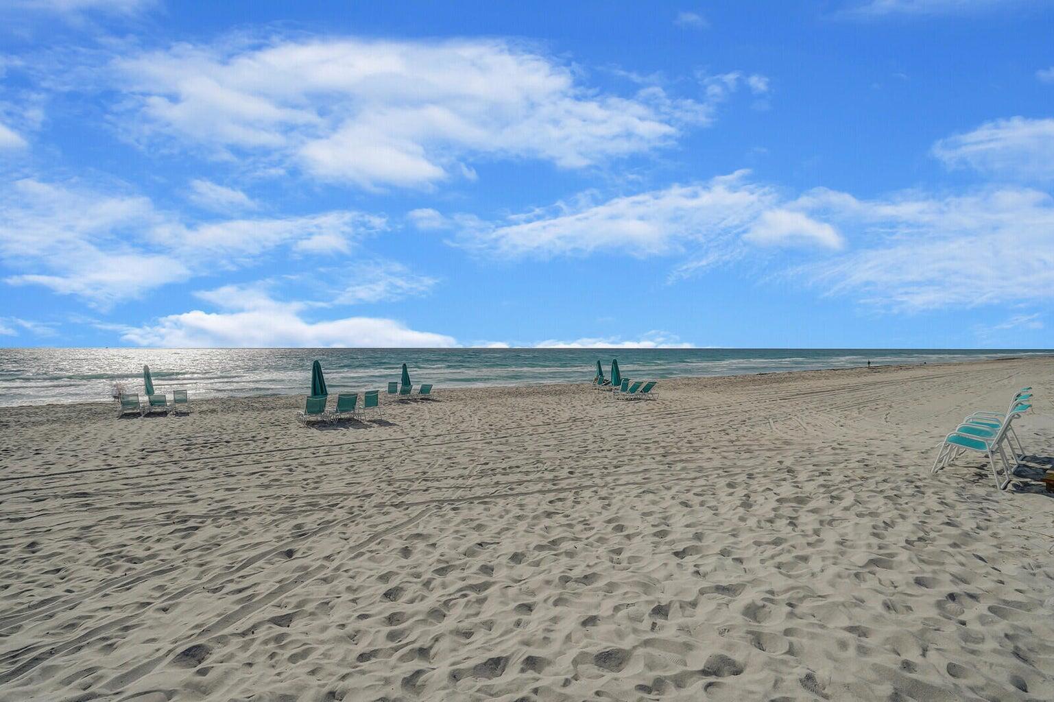 2727 North Ocean Boulevard, Unit 2020 Boca Raton, FL 33431 - Photo 44 of 52 Beach