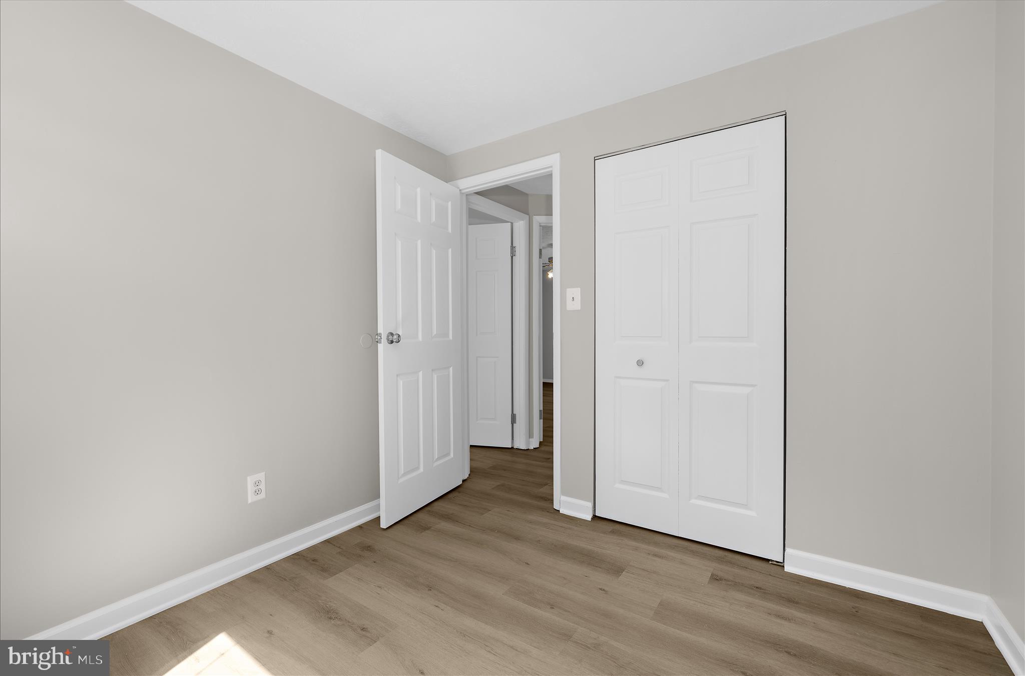 7854 Tick Neck Road Pasadena, MD 21122 - Photo 17 of 55