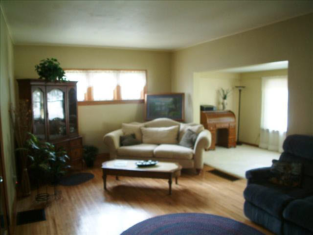 1145 West Temperance Road Temperance, MI 48182 - Photo 3 of 12 Living Room View 2