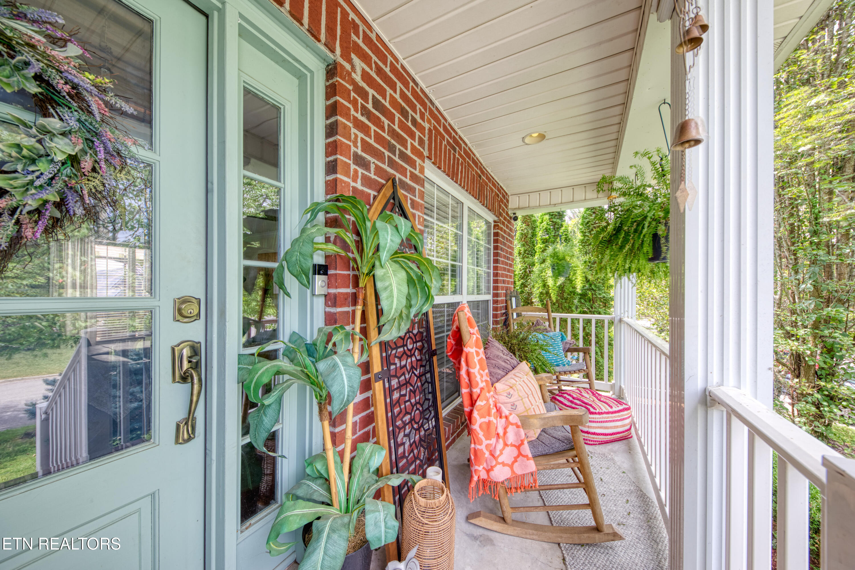 1336 Wineberry Road Powell, TN 37849 - Photo 3 of 33 1000000700