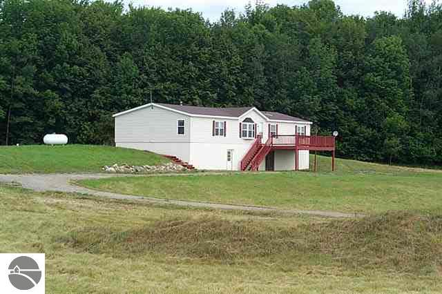 561 East State Road West Branch, MI 48661 - Photo 1 of 12 1755842.JPG
