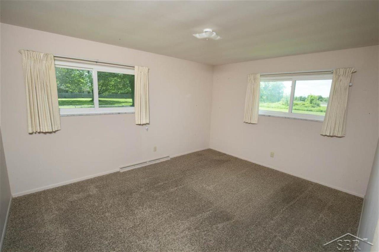 1799 East River Road Midland, MI 48640 - Photo 21 of 37