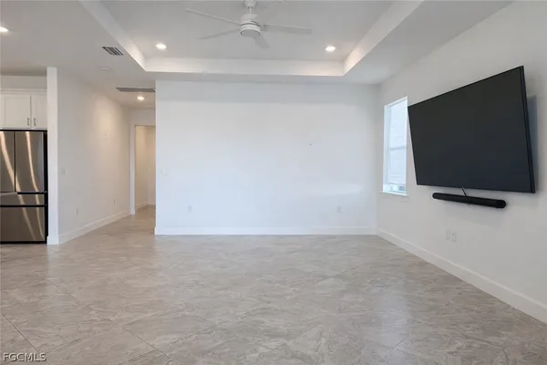 a view of a livingroom with an empty space