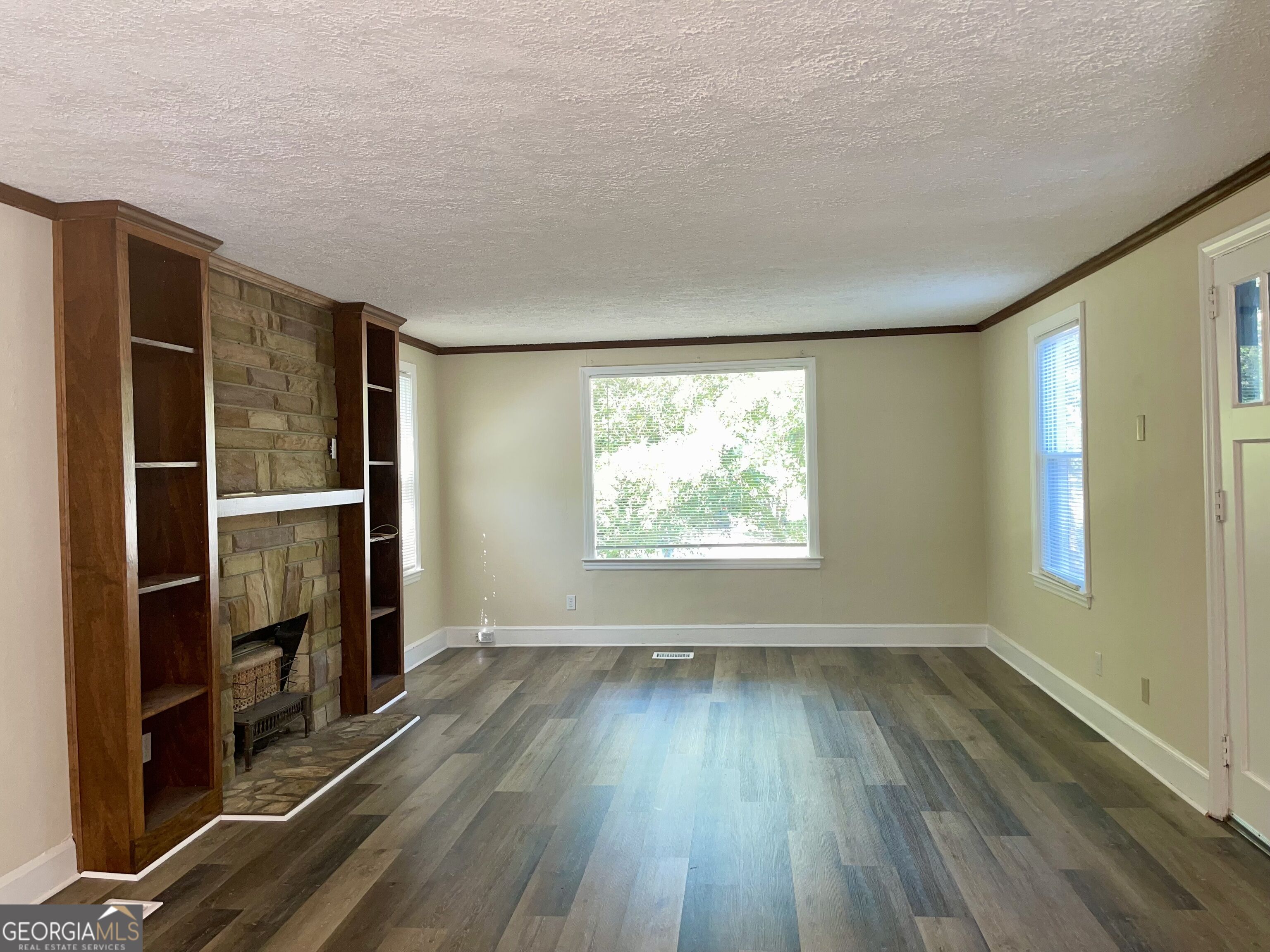 1088 Forrest Boulevard Decatur, GA 30030 - Photo 2 of 11 Gallery Image 2