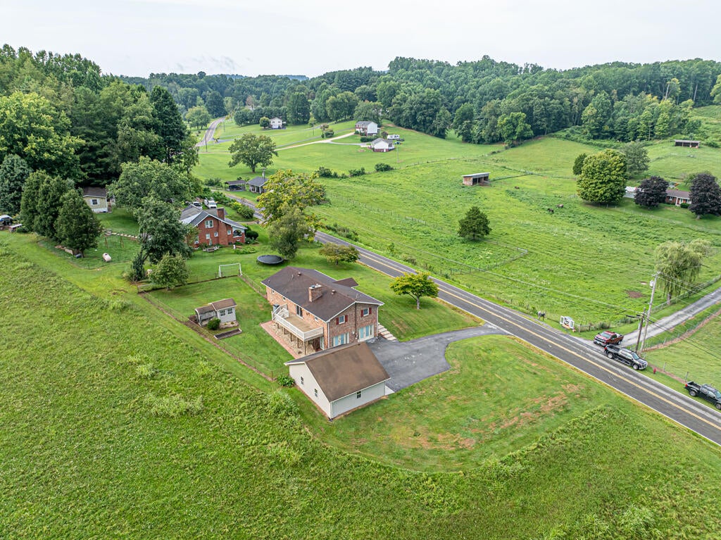20306 Benhams Road Bristol, VA 24202 - Photo 23 of 76 Gallery Image 23