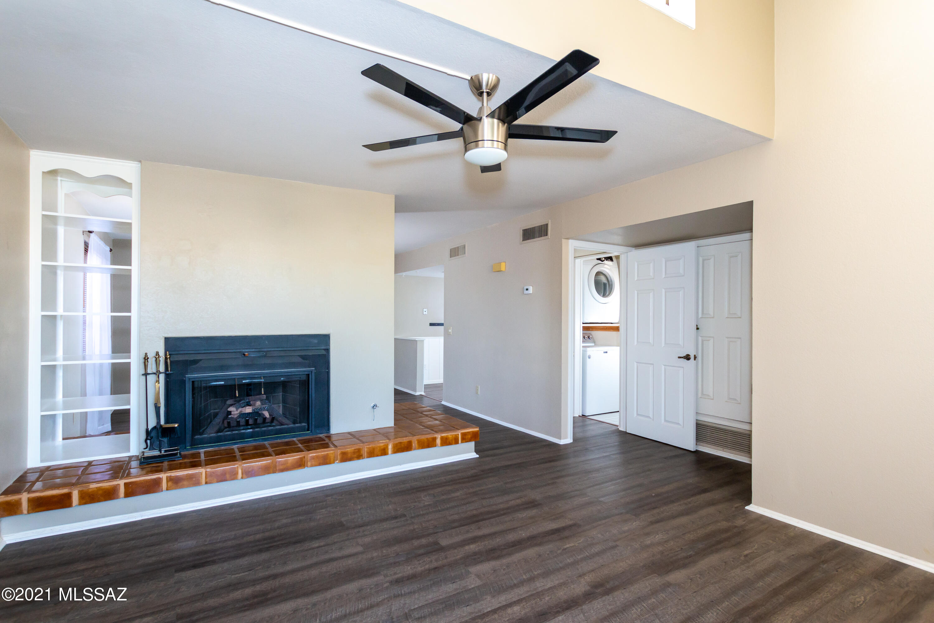8271 North Oracle Road, Unit 246 Tucson, AZ 85704 - Photo 9 of 31 Gallery Image 9