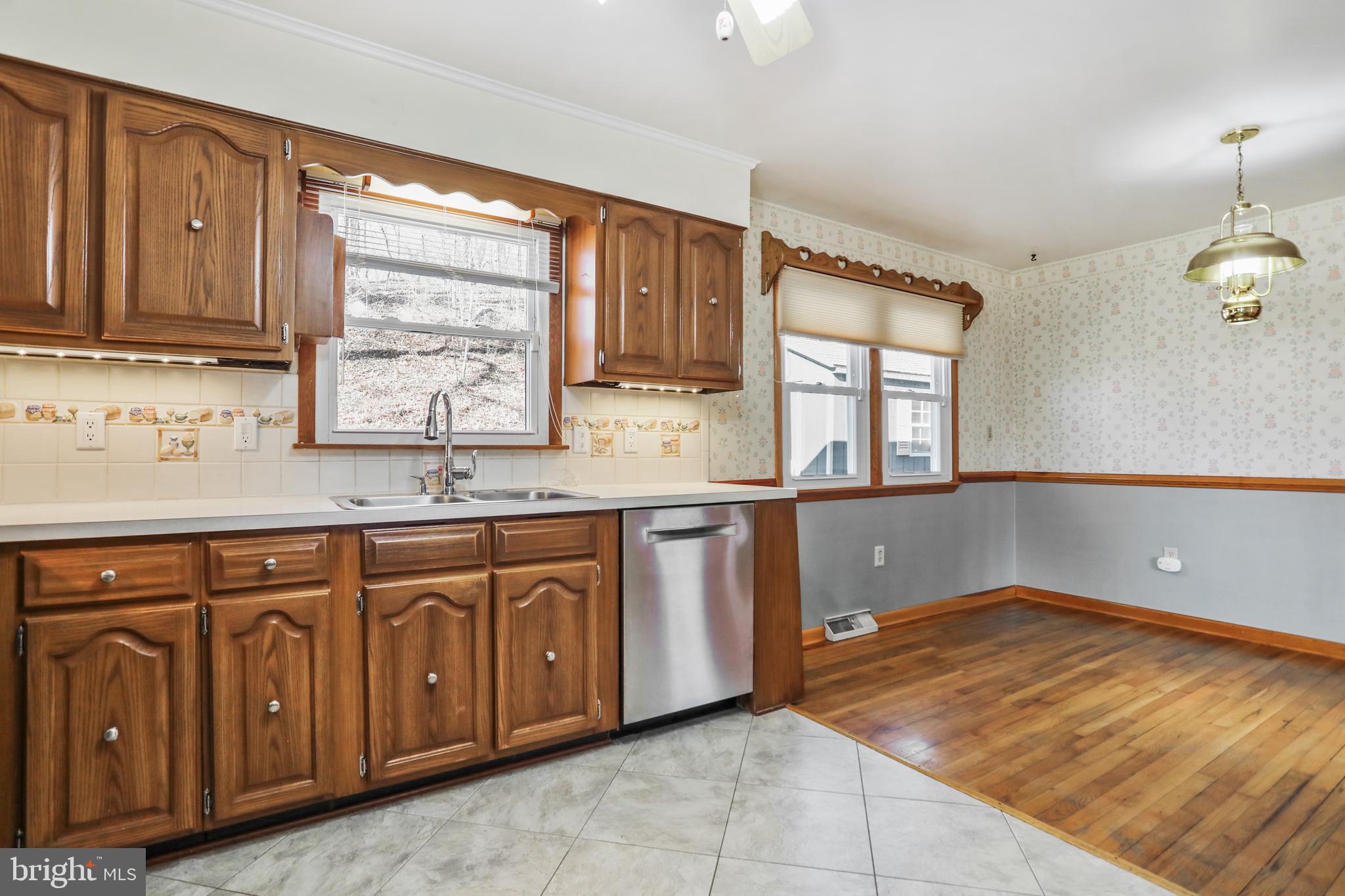 8900 Jones Road Union Bridge, MD 21791 - Photo 12 of 38 Kitchen