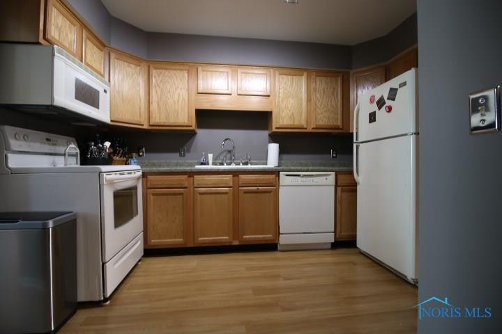 28403 Simmons Road Perrysburg, OH 43551 - Photo 13 of 26 Gallery Image 13