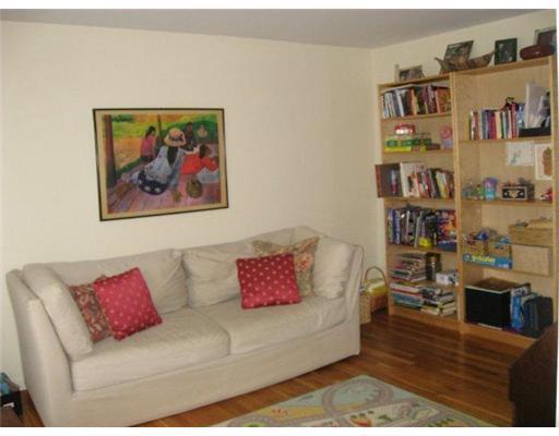471 North Road Yarmouth, ME 04096 - Photo 10 of 16 Den/Family/Great Room.