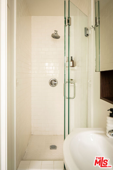2354 Landa Street Los Angeles, CA 90039 - Photo 14 of 25