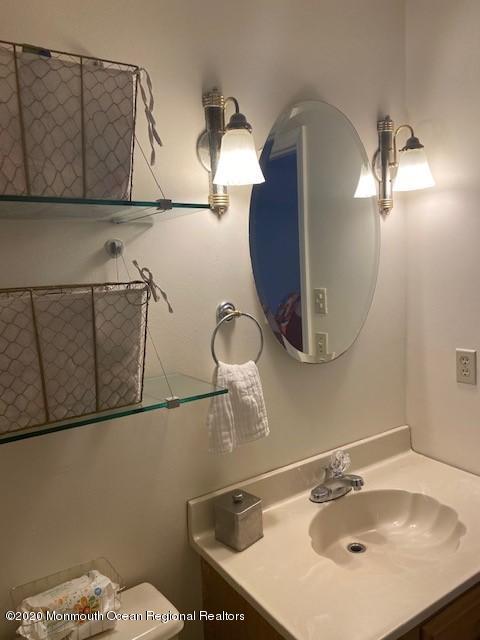 9 Gull Way Keyport, NJ 07735 - Photo 14 of 20 Full Bath View 2