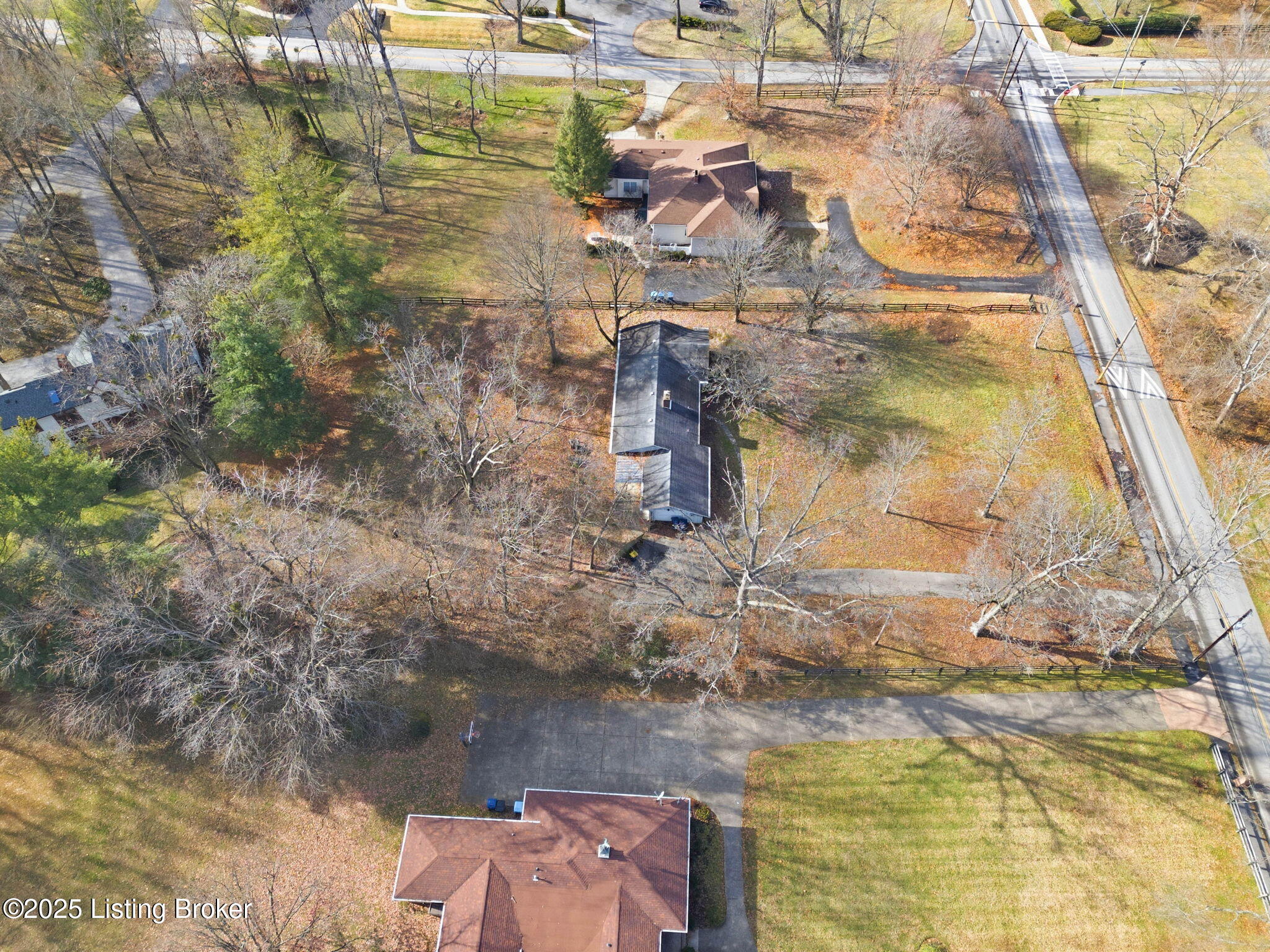 11108 Beech Road Louisville, KY 40223 - Photo 30 of 41 11108 Beech Rd-19