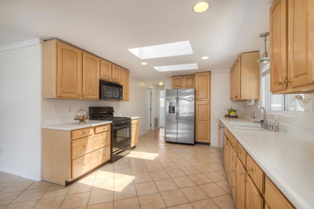 6610 Easy Street Carlsbad, CA 92011 - Photo 42 of 89