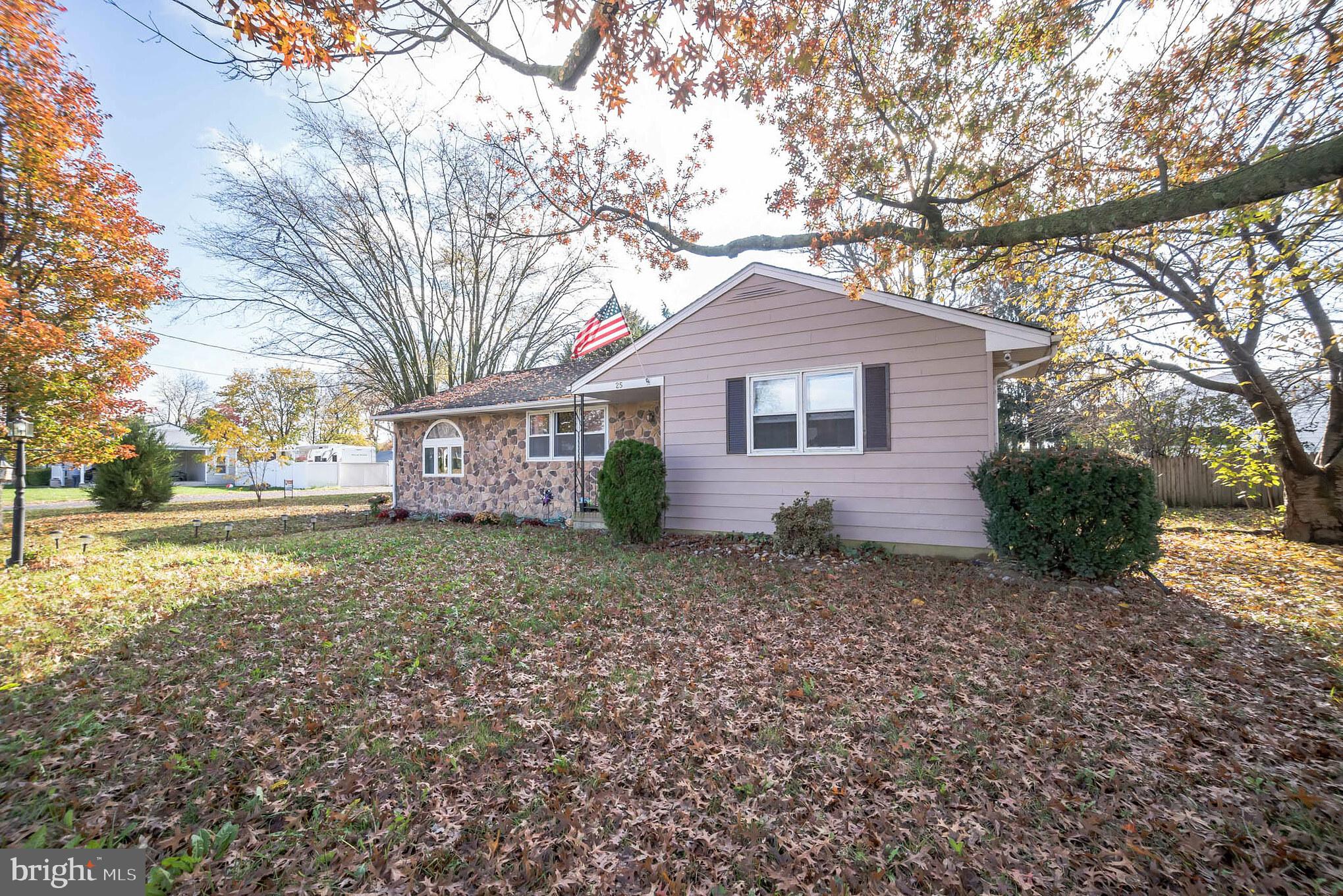 25 Georgia Road Pennsville, NJ 08070 - Photo 3 of 48
