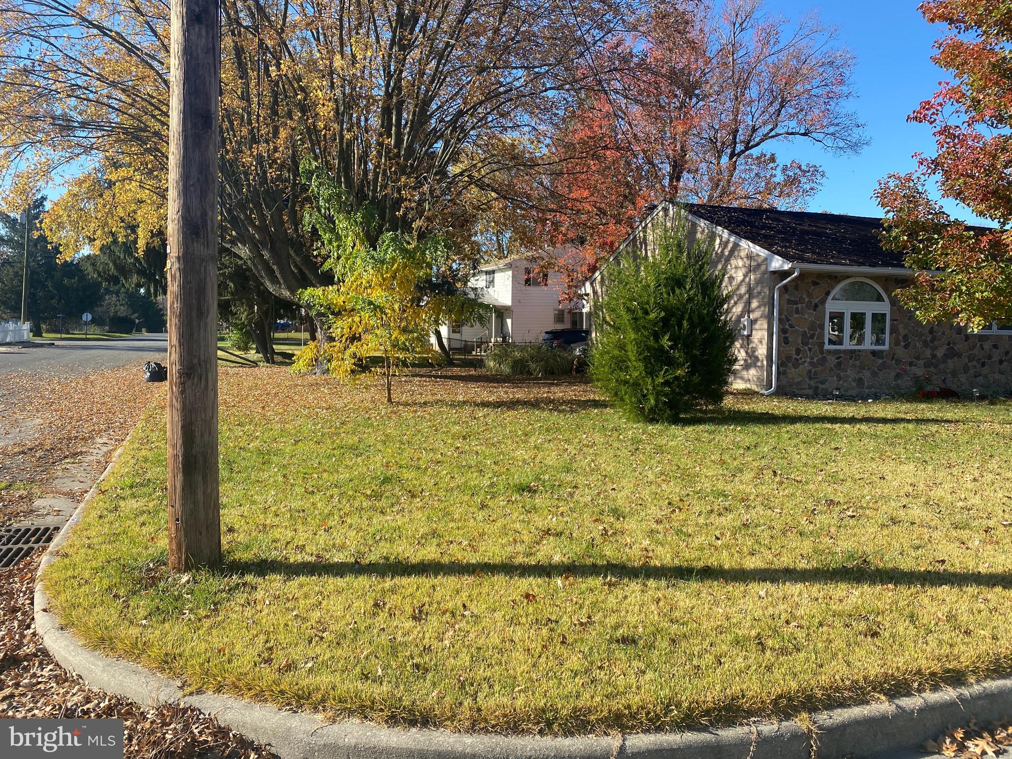 25 Georgia Road Pennsville, NJ 08070 - Photo 8 of 48
