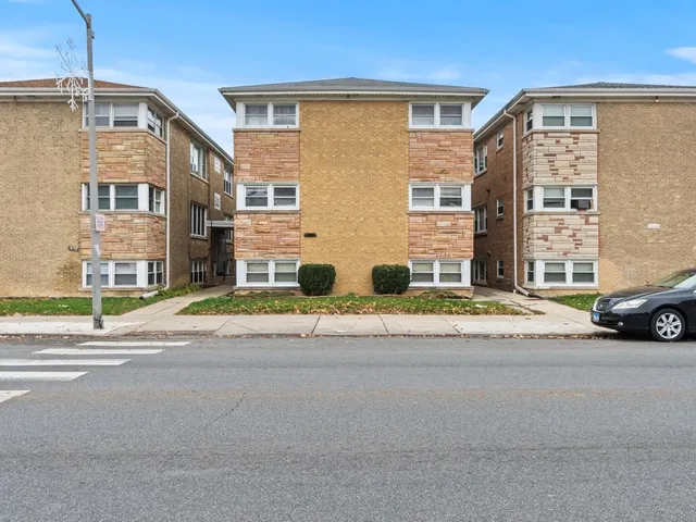 $159,900 | 2642 North Harlem Avenue, Unit GE, Elmwood Park, IL 60707