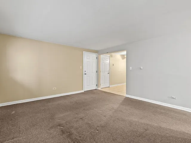 $159,900 | 2642 North Harlem Avenue, Unit GE, Elmwood Park, IL 60707