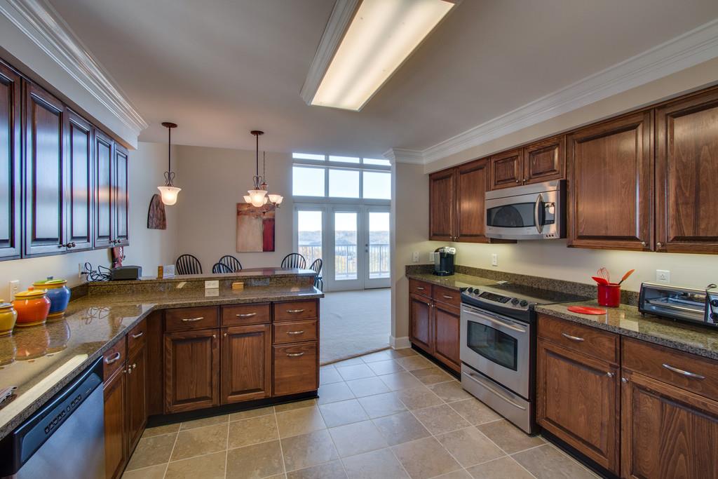 7100 Dale Ridge Road, Unit F5 Lancaster, TN 38569 - Photo 11 of 29 Stainless Steel appliances, and your oven is a convection oven!
