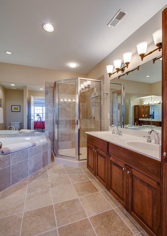 7100 Dale Ridge Road, Unit F5 Lancaster, TN 38569 - Photo 14 of 29 AWESOME Master Bath! Separate glass shower, double vanities and jacuzzi tub!