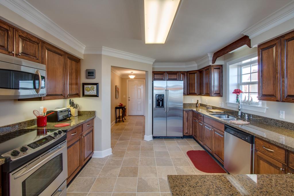 7100 Dale Ridge Road, Unit F5 Lancaster, TN 38569 - Photo 8 of 29 What a huge kitchen for your cooking pleasure!