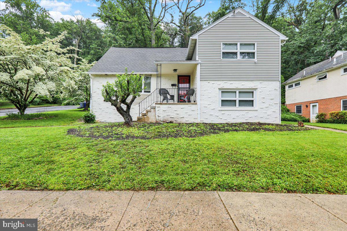 1945 Lorraine Road Reading, PA 19604 - Photo 2 of 34 Gallery Image 2
