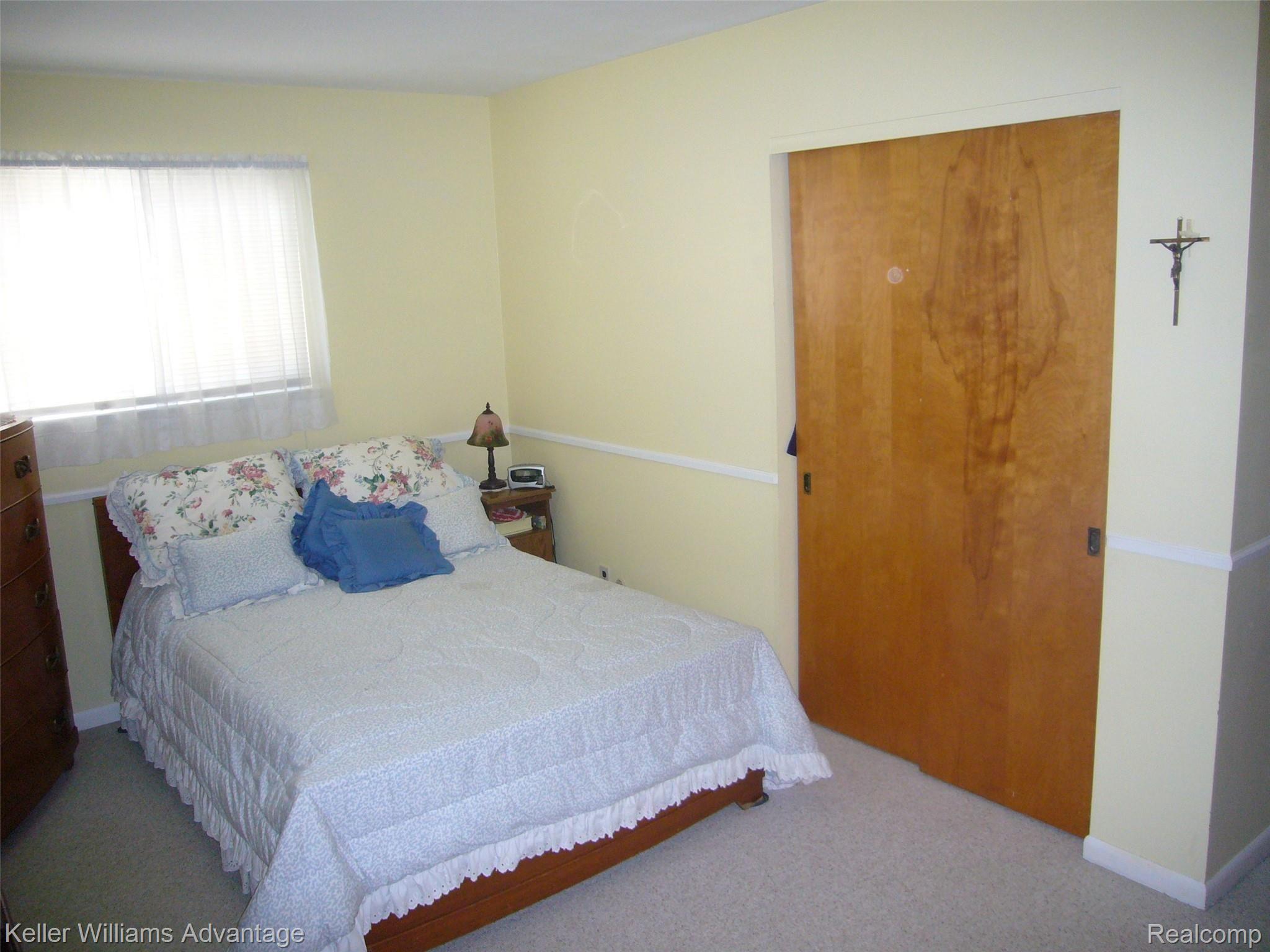 7922 North Henry Ruff Road Westland, MI 48185 - Photo 12 of 18 P1010421.JPG