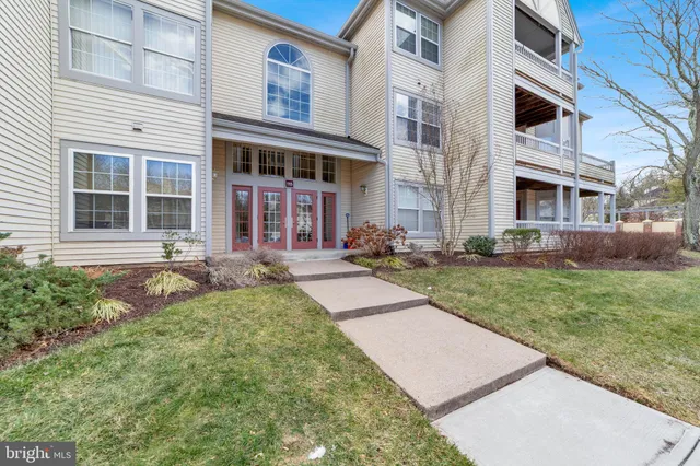 $428,500 | 115 Cascade Court, Unit 4, Princeton, NJ 08540