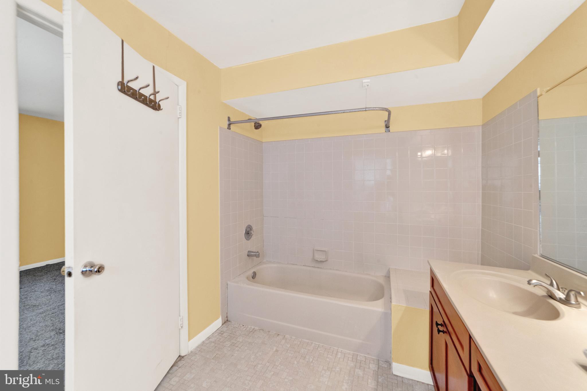 115 Cascade Court, Unit 4 Princeton, NJ 08540 - Photo 12 of 21