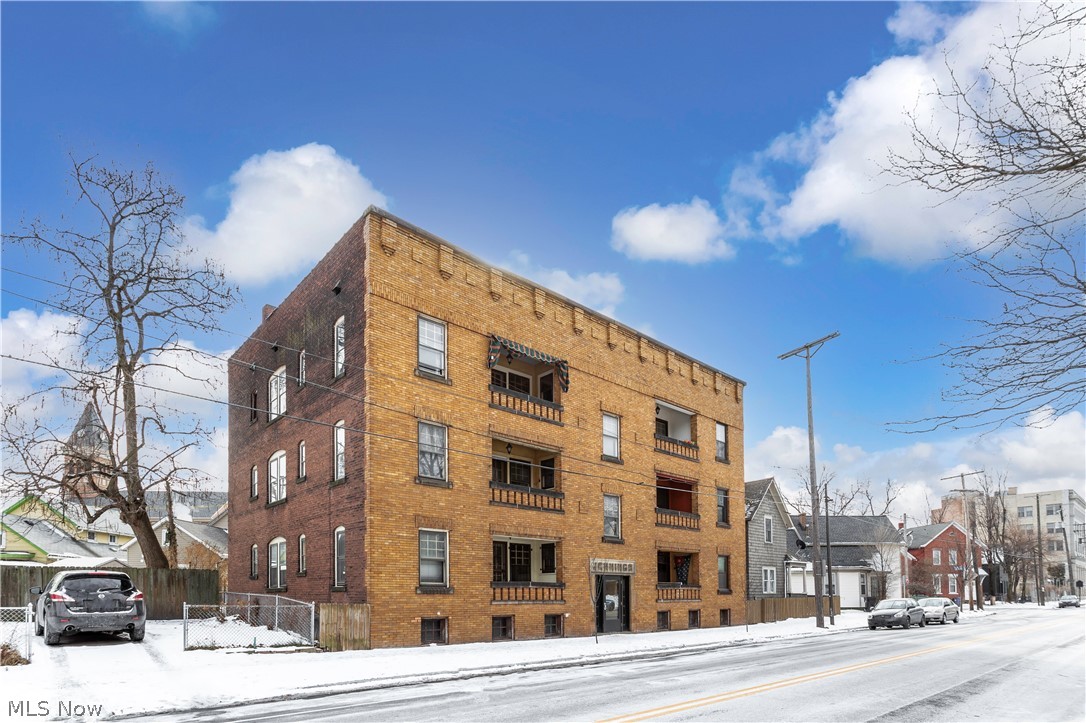 1905 Fulton Road, Unit 3B Cleveland, OH 44113 - Photo 2 of 27 Gallery Image 2
