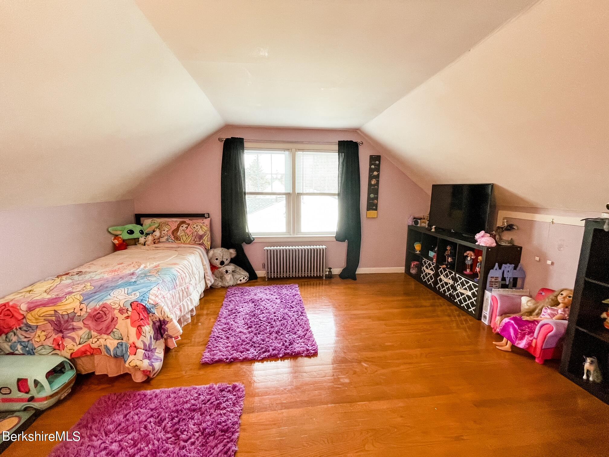 266 Cheshire Road Pittsfield, MA 01201 - Photo 11 of 16 12