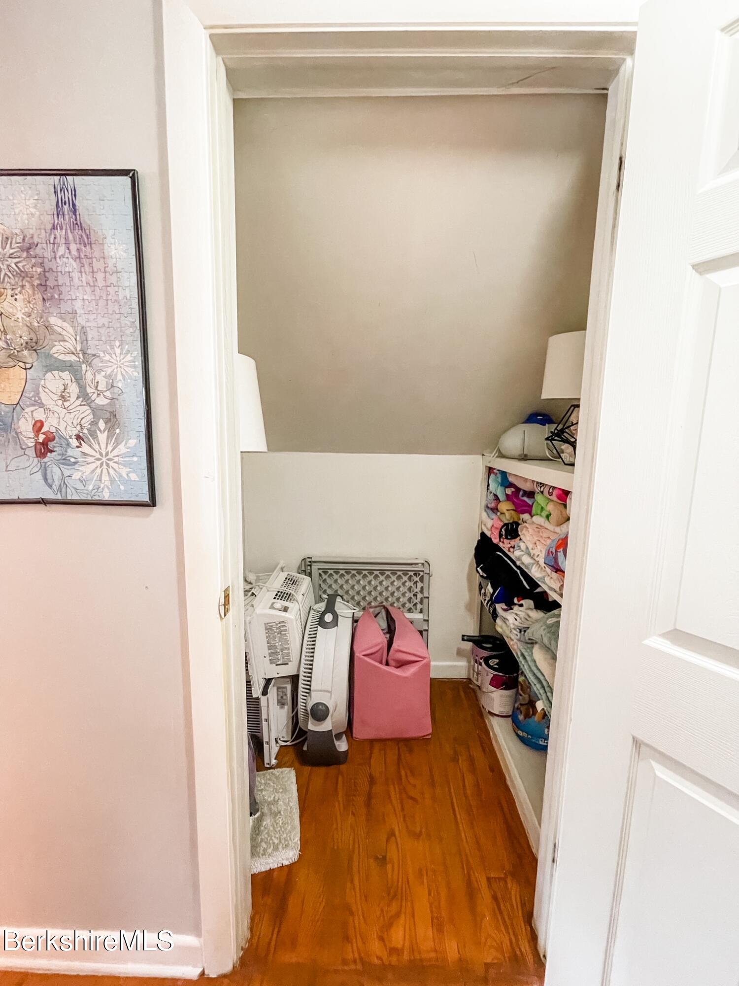 266 Cheshire Road Pittsfield, MA 01201 - Photo 12 of 16 13