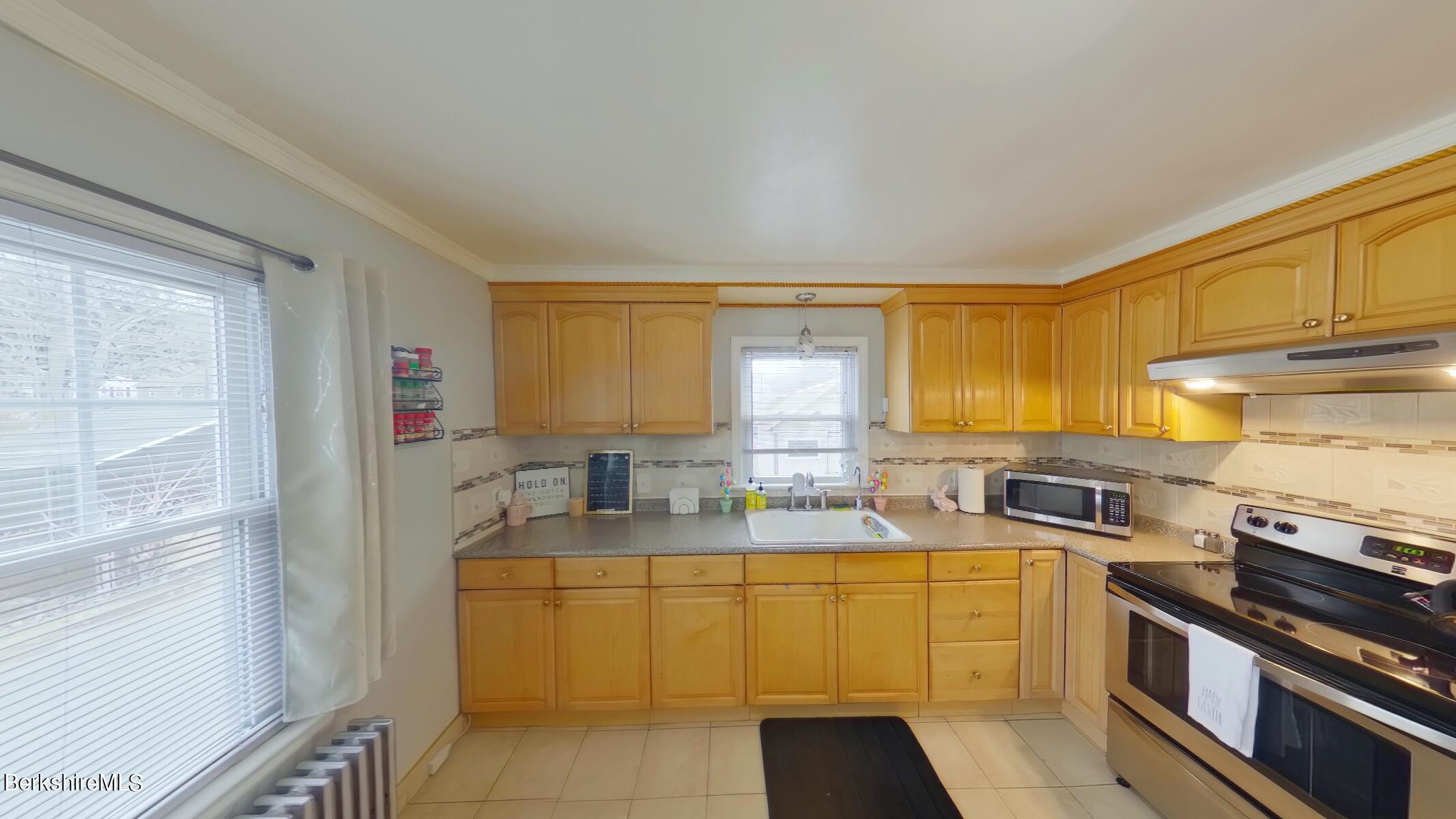 266 Cheshire Road Pittsfield, MA 01201 - Photo 5 of 16 6