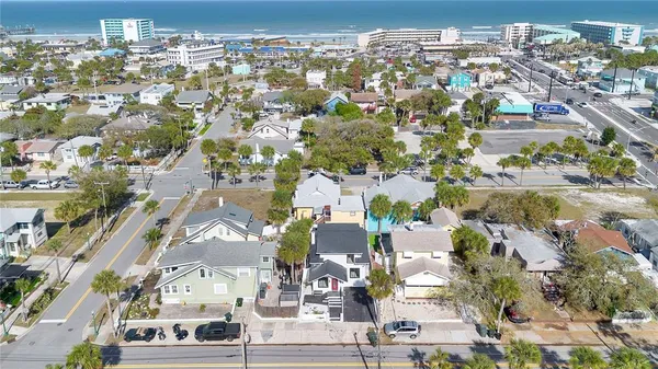 $377,000 | 207 South Oleander Avenue, Daytona Beach, FL 32118