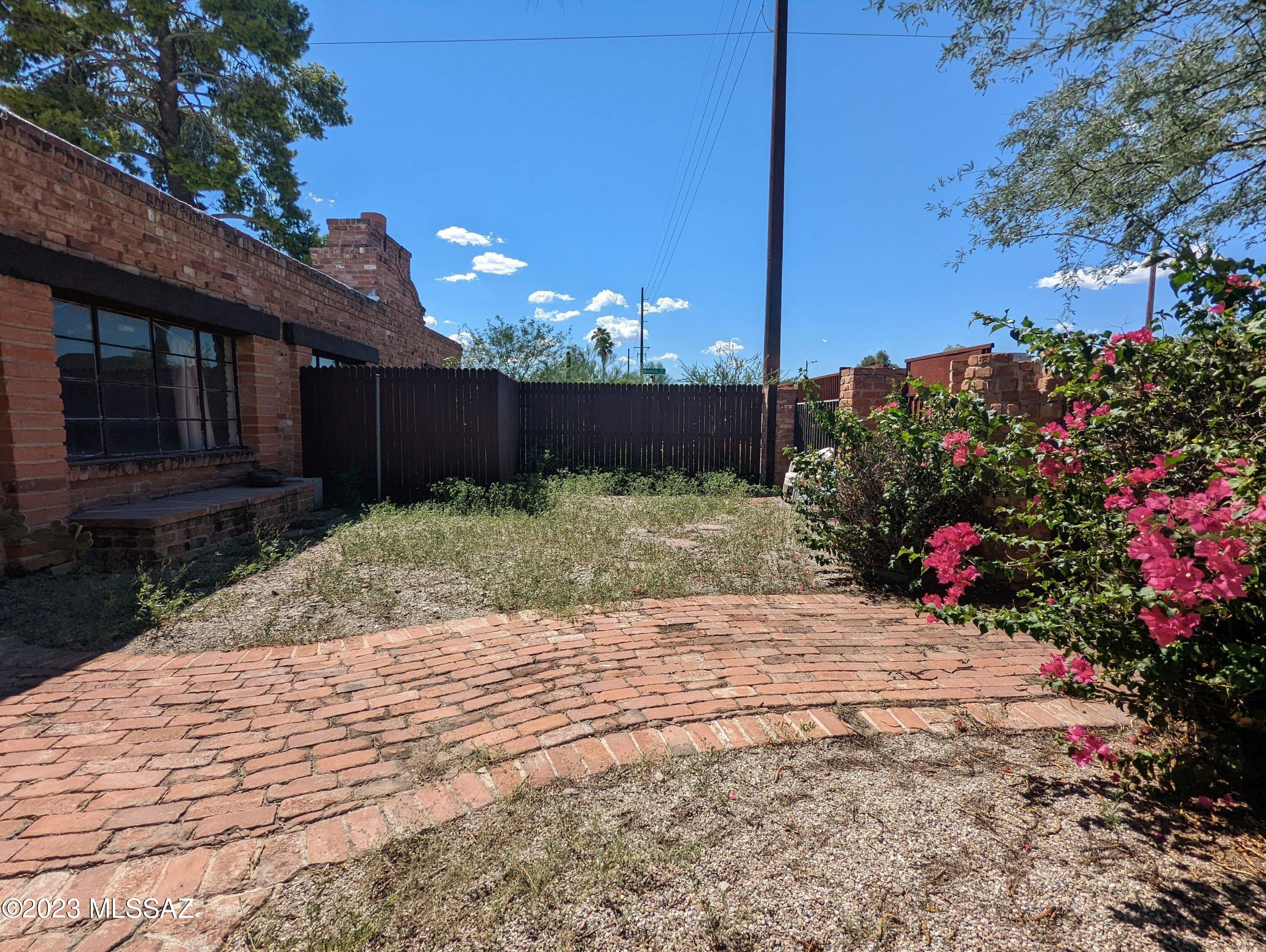 1302 East Roger Road Tucson, AZ 85719 - Photo 43 of 45 Gallery Image 43