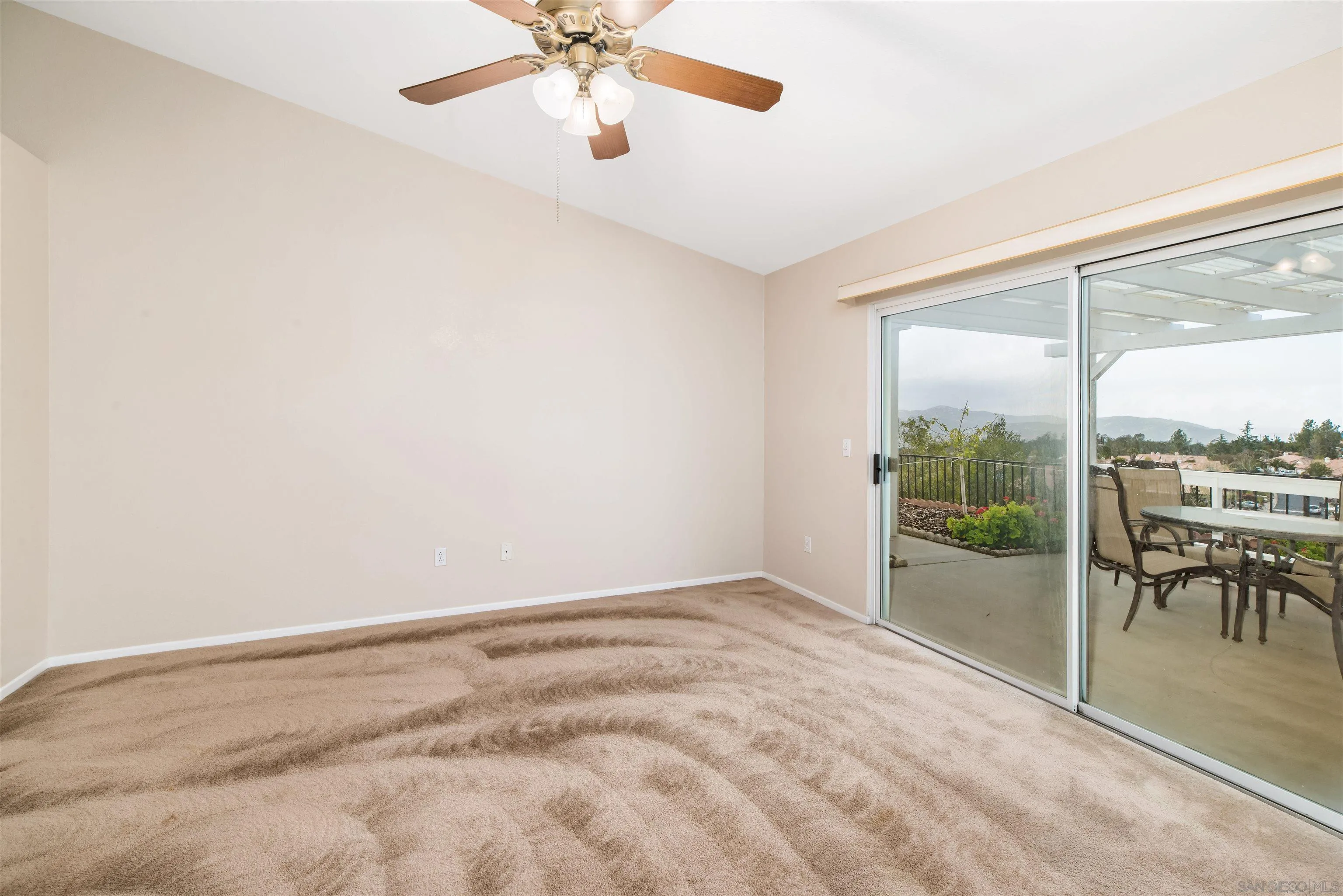 2002 Snapdragon Lane Alpine, CA 91901 - Photo 13 of 25