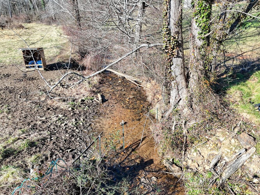 2045 Upper Bell Creek Road Hiawassee, GA 30546 - Photo 39 of 47 a view of house with a outdoor space
