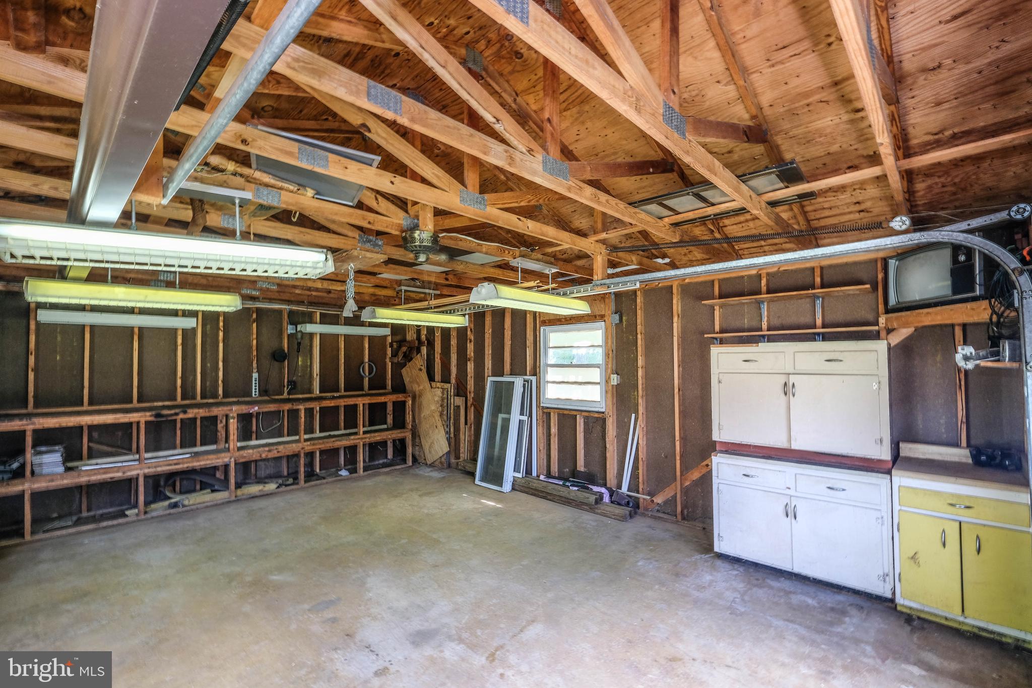 914 Braxton Road Front Royal, VA 22630 - Photo 54 of 59 Detached garage