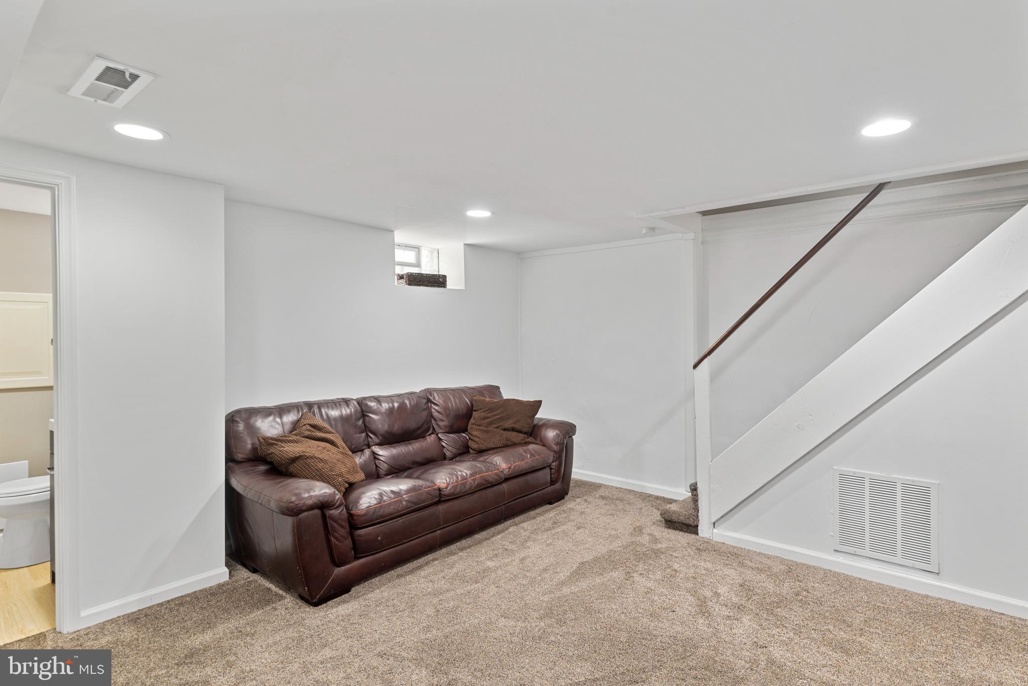 8530 Temple Road Philadelphia, PA 19150 - Photo 13 of 28 Gallery Image 13