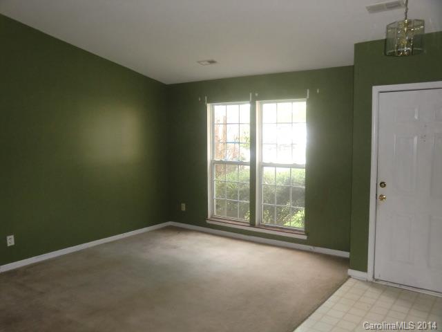 6917 Alanbrook Road Charlotte, NC 28215 - Photo 3 of 10
