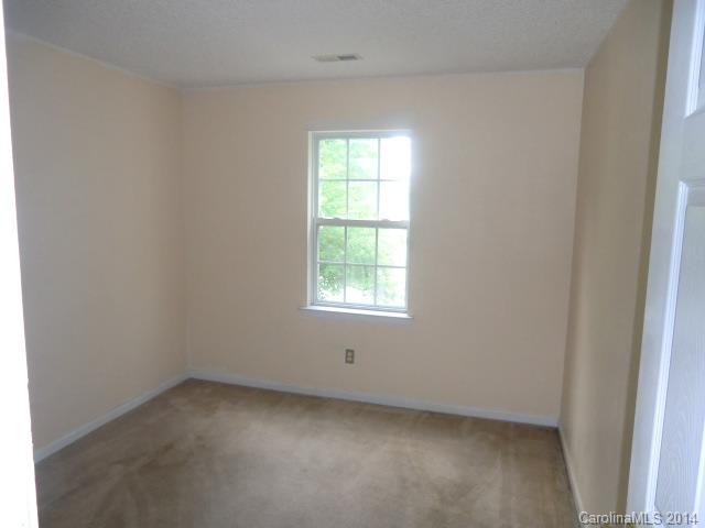 6917 Alanbrook Road Charlotte, NC 28215 - Photo 6 of 10