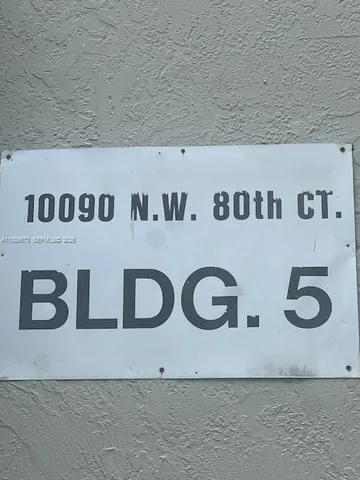 $1,700 | 10090 Northwest 80th Court, Unit 1435, Hialeah Gardens, FL 33016