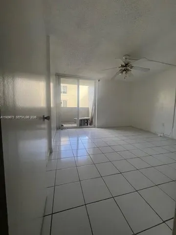 $1,700 | 10090 Northwest 80th Court, Unit 1435, Hialeah Gardens, FL 33016