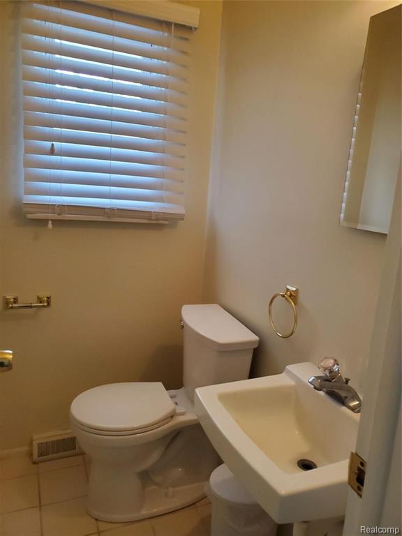 8750 Bergin Road Howell, MI 48843 - Photo 17 of 53