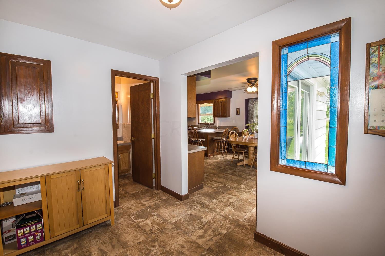 4896 Cosgray Road Hilliard, OH 43026 - Photo 12 of 31 Gallery Image 12