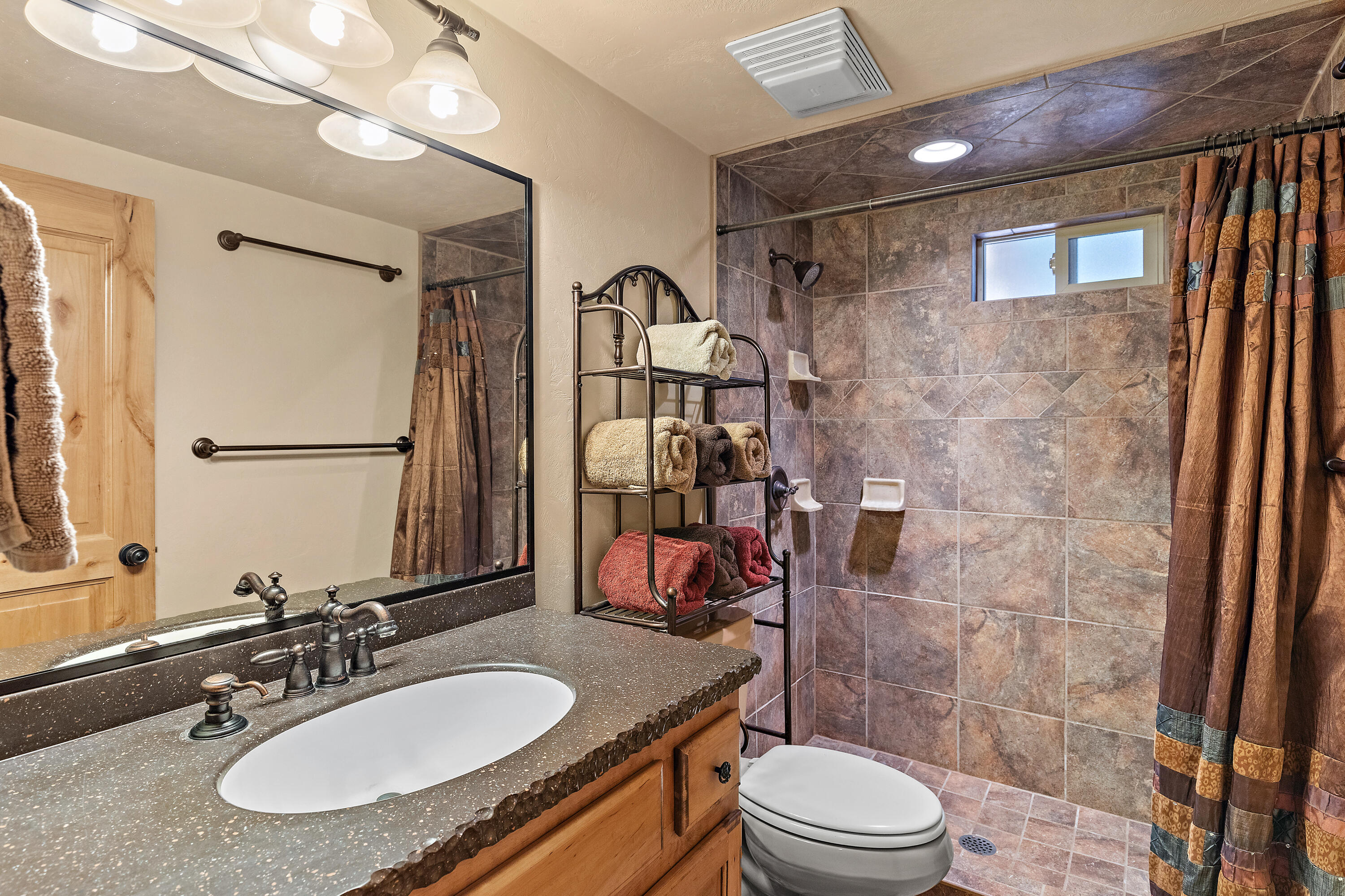 62 North Fork County Road Duck Creek Village, UT 84762 - Photo 23 of 54 Stanger Interiors-014