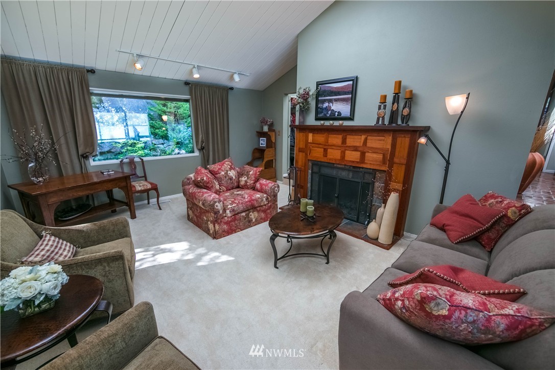 2317 North Shore Road Bellingham, WA 98226 - Photo 14 of 25 Gallery Image 14