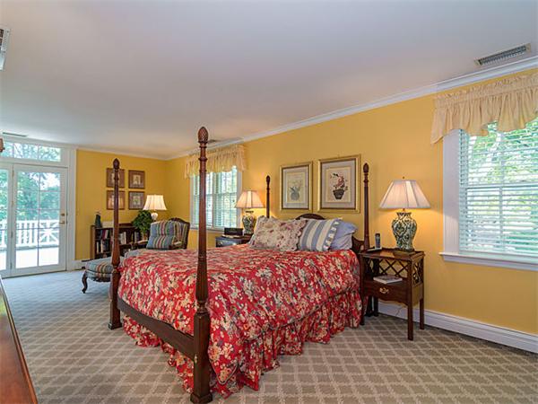 44 Hillcrest Road Belmont, MA 02478 - Photo 19 of 25 Gallery Image 19