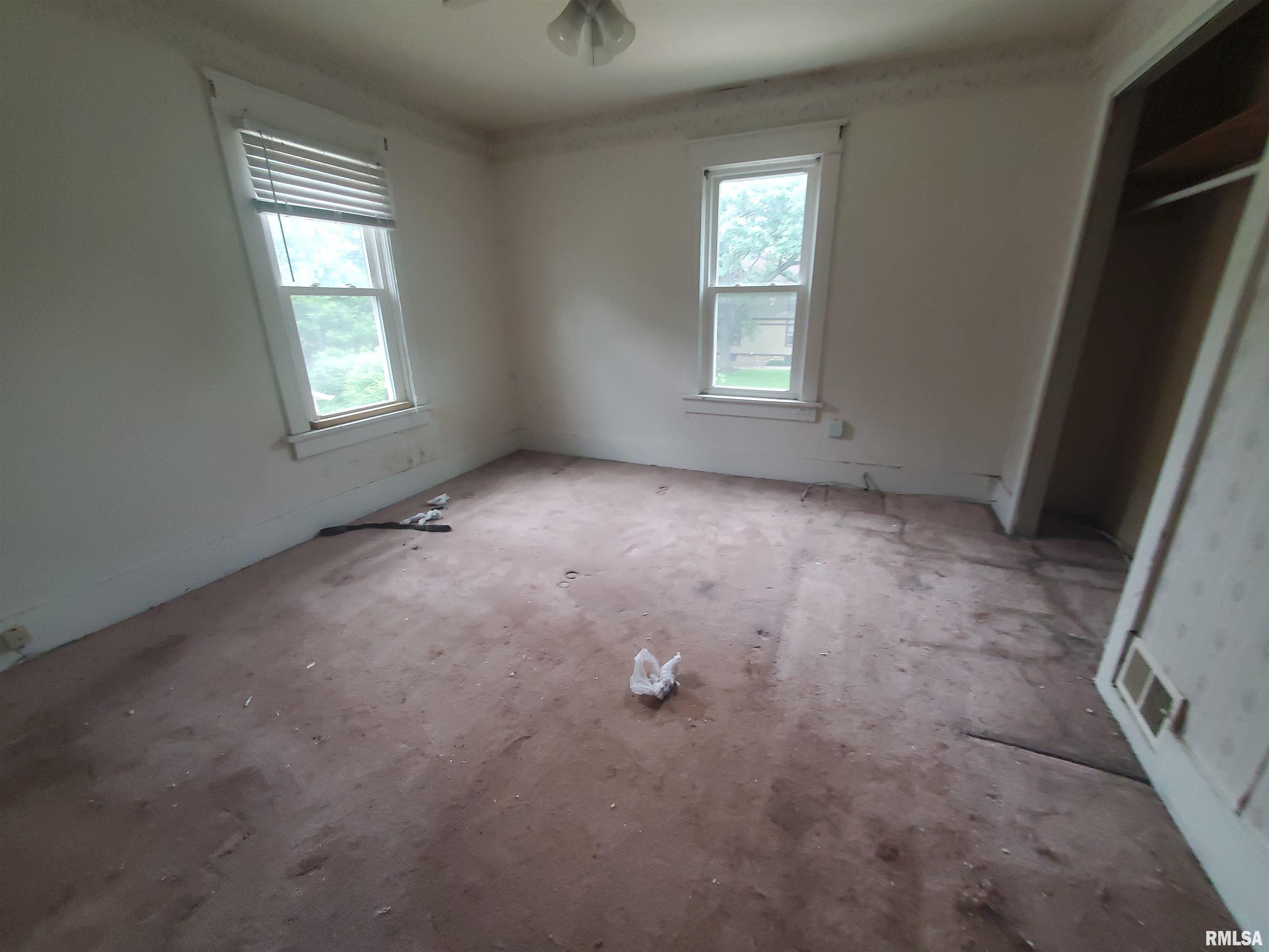 712 3rd Street Moline, IL 61265 - Photo 12 of 13